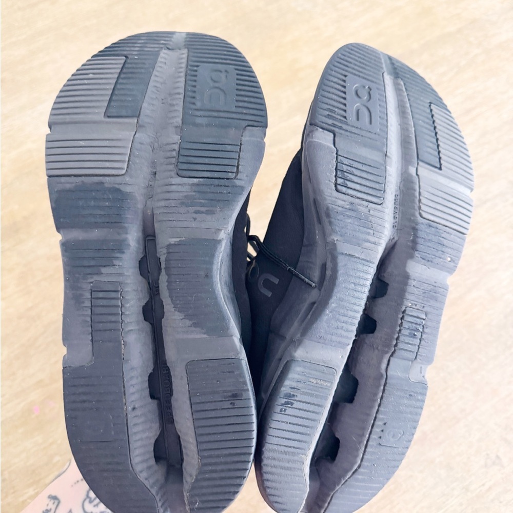 On Running Cloud Black Athletic Sneakers mens 7.5 - Picture 7 of 7